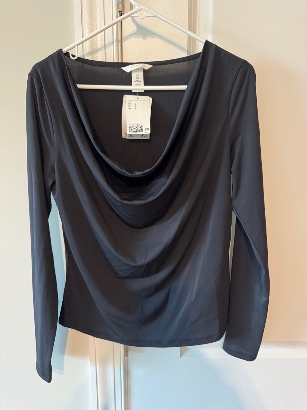 H&M Women's Long Sleeve Cowl Neck Top - Black